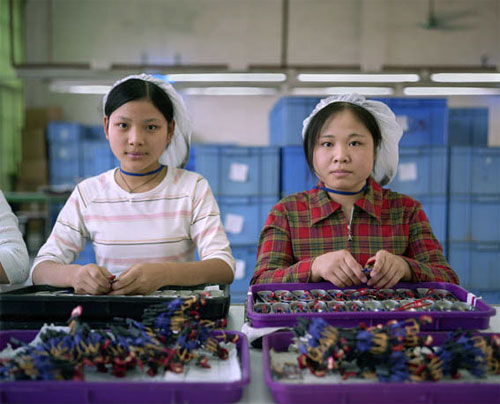 fabrica china trabajadores chinos mattel juguetes 02