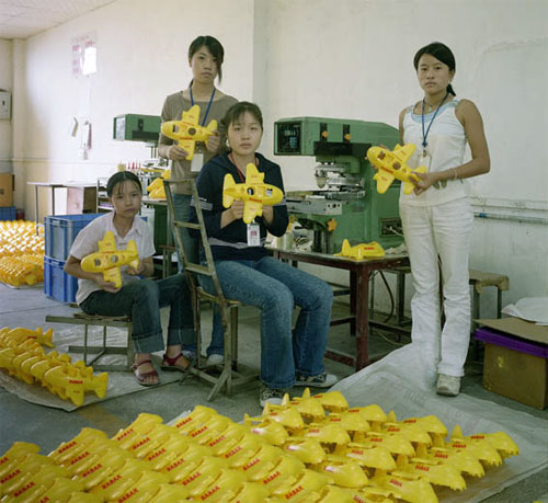 fabrica china trabajadores chinos mattel juguetes 13