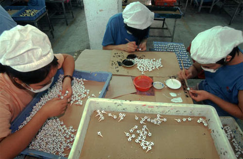 fabrica china trabajadores chinos mattel juguetes 22