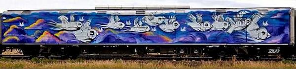 tren graffiti spray 7