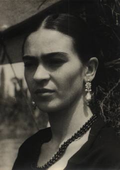 frida-kahlo-foto