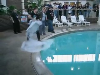video nitrogeno liquido piscina