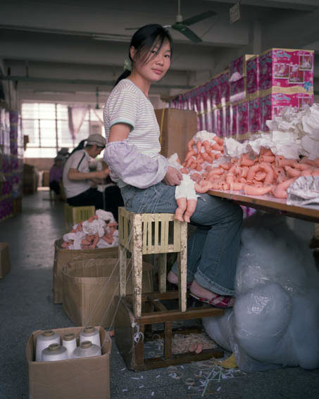 fabrica china trabajadores chinos mattel juguetes 12