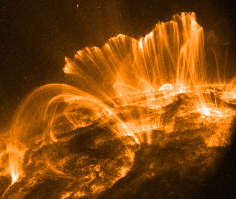imagen tormenta solar sol