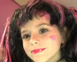 Maquillarse como Draculaura Draculaura-Monster-High-maquillaje