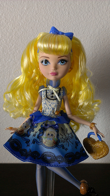 blondie lockes ever after muneca