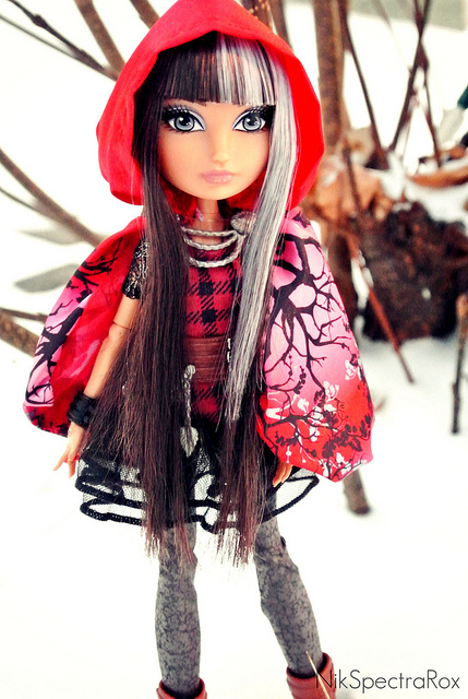 cerise hood muneca ever after high