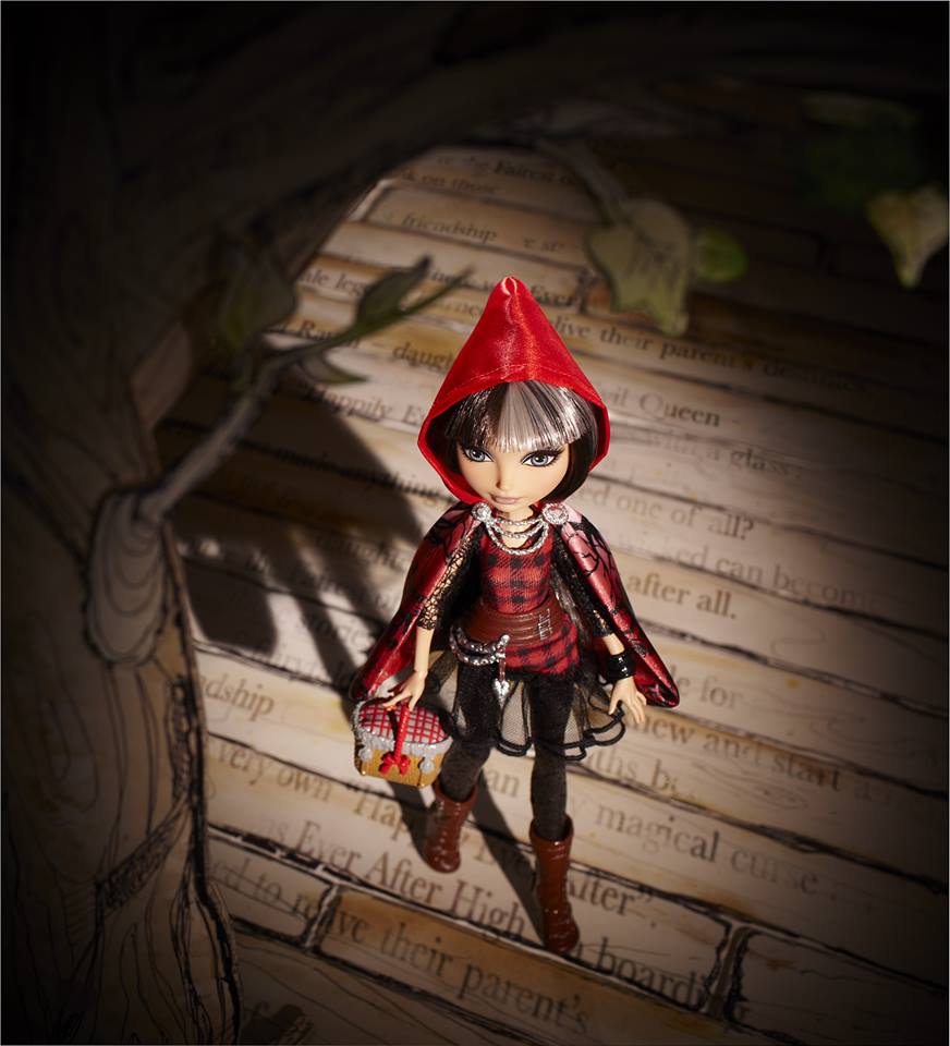 cerise hood muneca