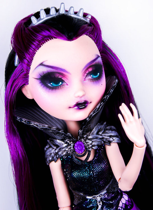 raven queen muneca ever