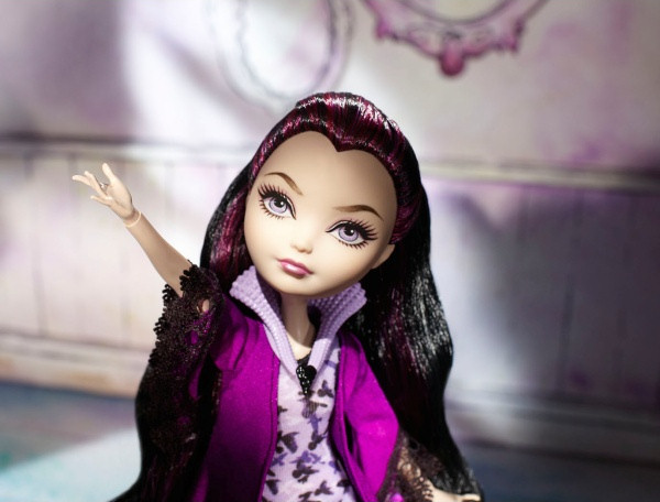 raven queen muñeca