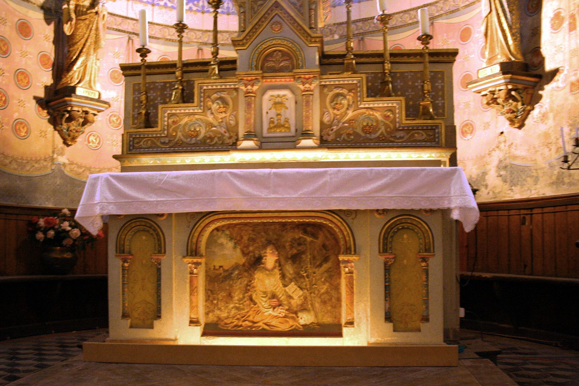 rennes chateau maria magdalena altar