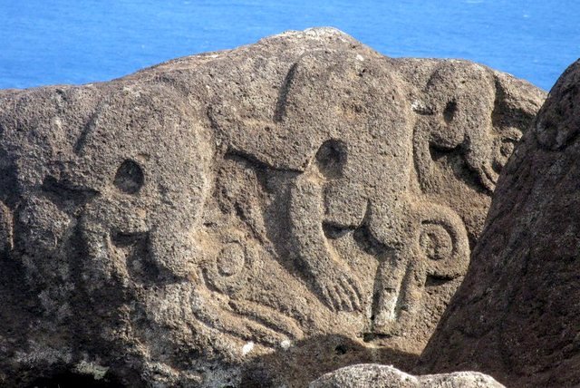 petroglifo tangata manu hombre pajaro pascua